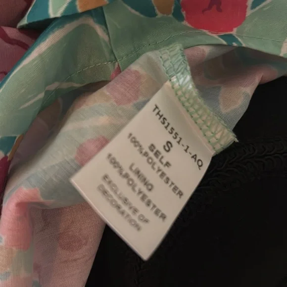 THML floral puff sleeve blouse size small NWT - Picture 5 of 5